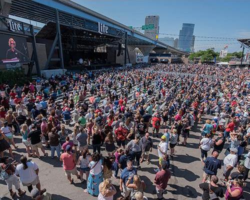 Milwaukee Summerfest Public Concert