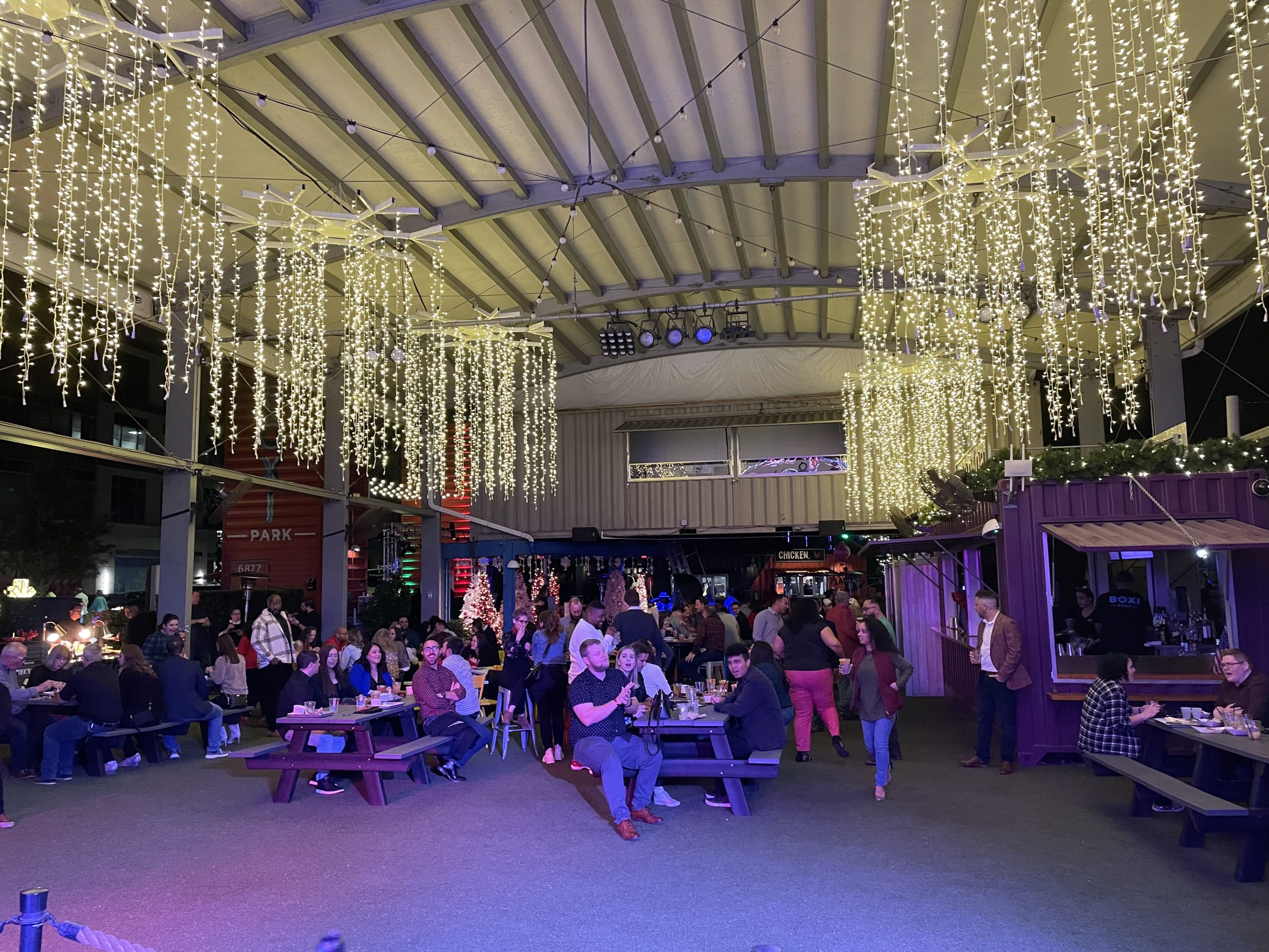 Felix And Fingers Dueling Pianos at Lake Nona's Boxi Park