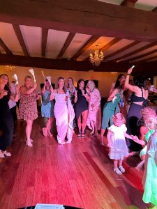 Stone Mill Inn Dueling Pianos Wedding Celebration