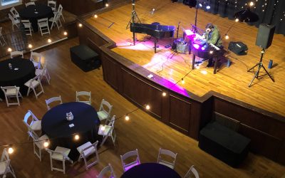 A Night of Dueling Pianos and Local Delights at Abe & Jake’s Landing