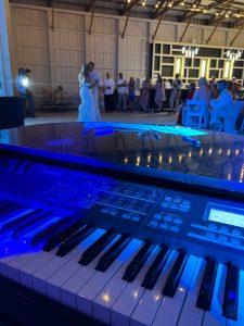 White Stone Events Dueling Pianos Wedding Celebration