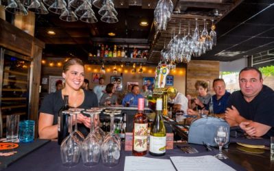 A Symphony of Keys: Dueling Pianos Under the Stars at 750° Cucina Rustica