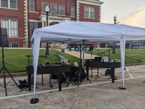 Felix And Fingers Dueling Pianos performing at Jackson GA City Courthouse on 2024-08-02