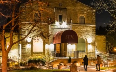 Indie Tunes and Unforgettable Memories: A Dueling Piano Wedding at St. Francis Hall