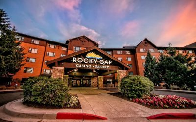 A Night of Dueling Pianos and Disco Dance-offs at the Gorgeous Rocky Gap Resort!