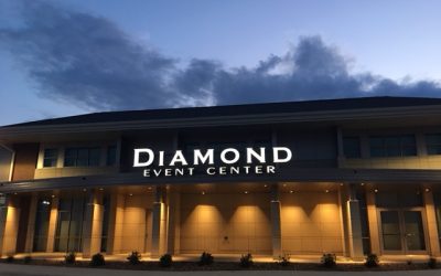 Hats Off to a Dueling Delight: A Night of Melodies and Merriment at Diamond Event Center