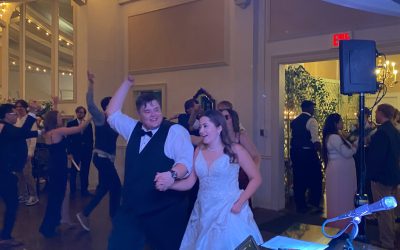 A Symphony of Love and Laughter: Dueling Pianos at Noah and Nicole’s Wedding at Quincy Country Club