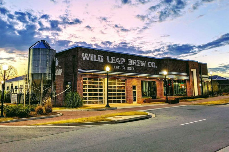 A Night of Dueling Pianos and Dance Parties at Wild Leap ATL - Felix ...