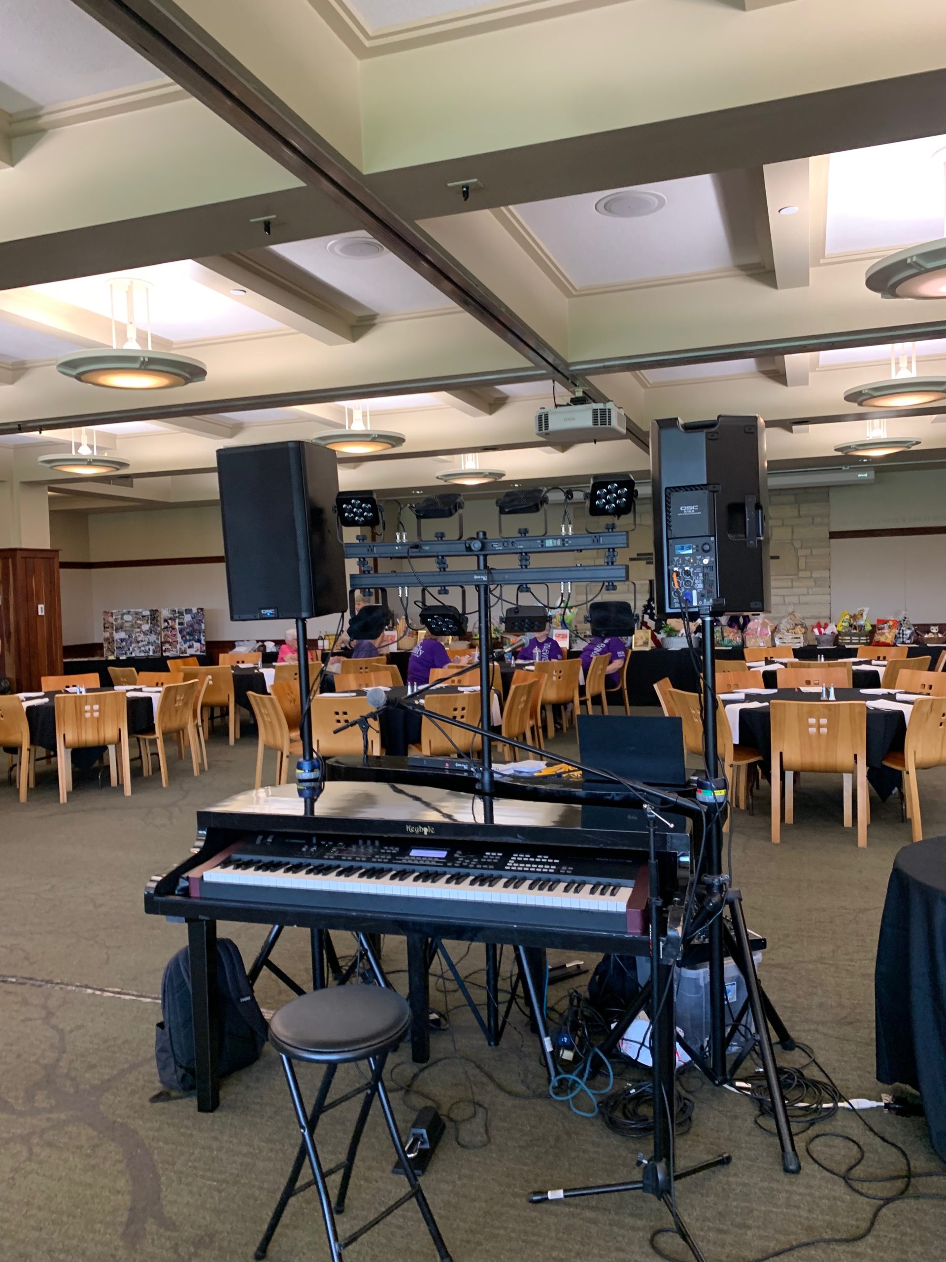 Felix And Fingers Dueling Pianos at Lied Lodge