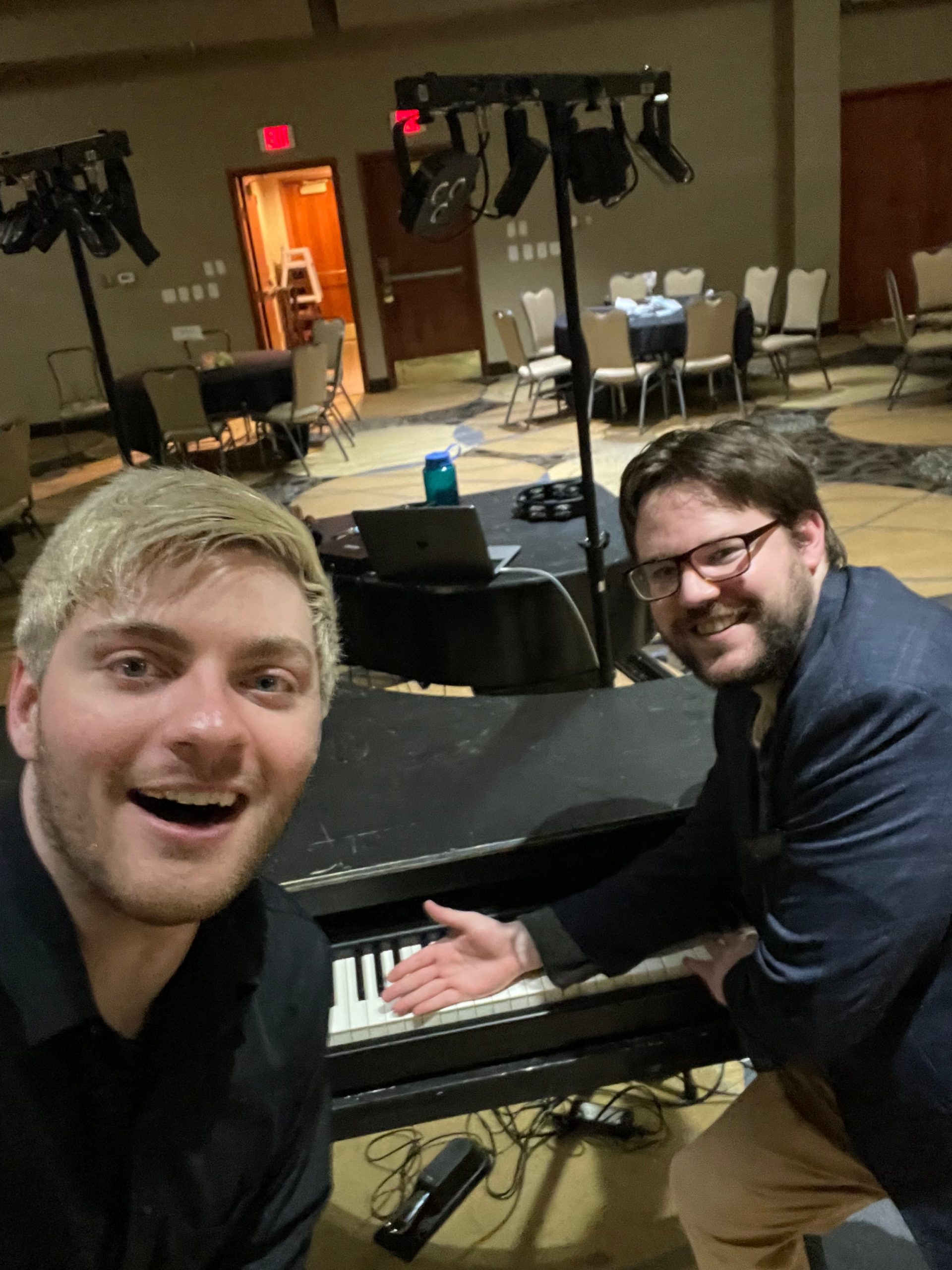 Felix And Fingers Dueling Pianos at Radisson Hotel Bismarck