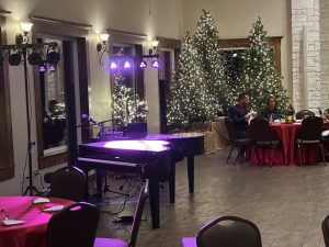 Felix And Fingers Dueling Pianos performing at Cathedral Oaks