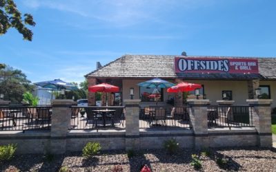 A Night of Dueling Pianos and Delightful Surprises at Offsides Sports Bar & Grill