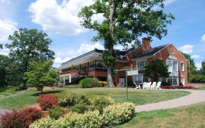 A Night of Harmonious Dueling Pianos at the Country Club of Fairfax