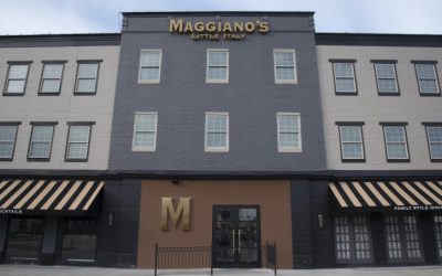 A Night of Dueling Pianos and Dazzling Fashion at Maggiano’s Little Italy – Oak Brook IL